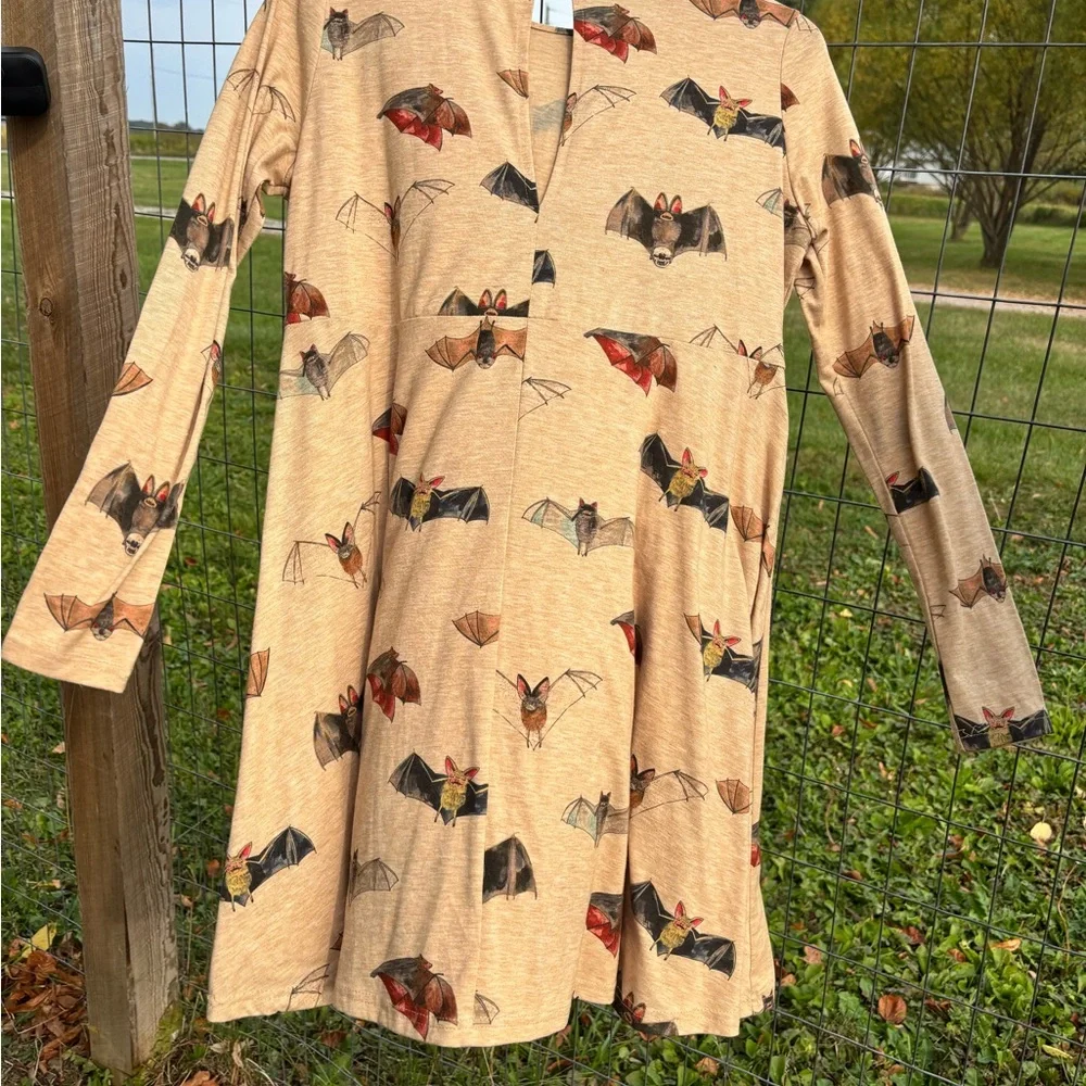 ModCloth “Bat’ll Do” RARE dress size medium - Picture 3 of 3